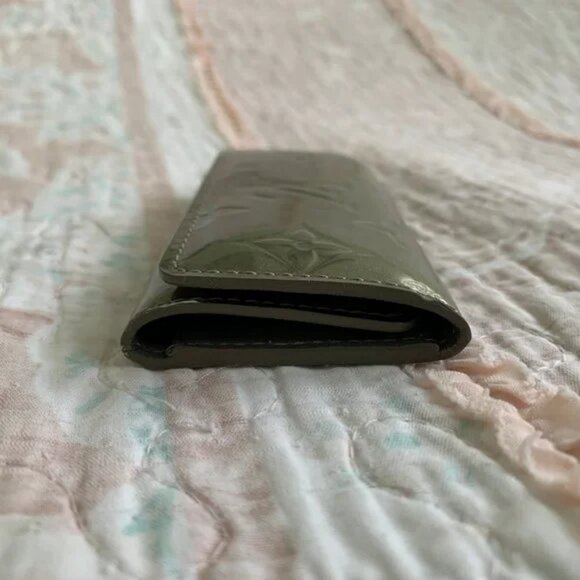 Louis Vuitton Glace Monogram Multicle Key Case Green w/ Box Dust Bag UNUSED - Picture 5 of 16